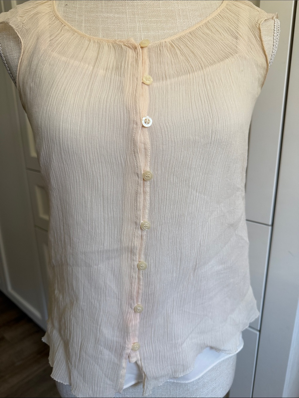 Alfani 100% silk cream sheer Button-Front Cap Sleeve Top with tank 4 petite